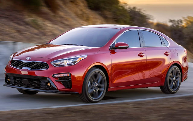 Novo Kia Cerato chega ao Brasil este ano importado do México para enfrentar Jetta e Corolla