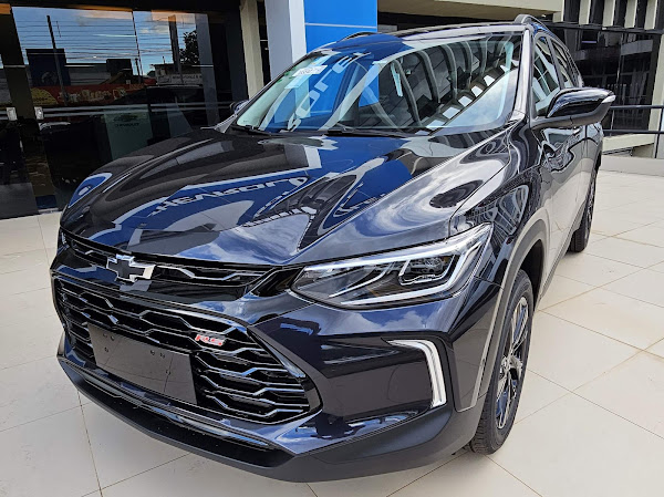 Novo Chevrolet Tracker RS 2024 Preto: preço, fotos, consumo e detalhes